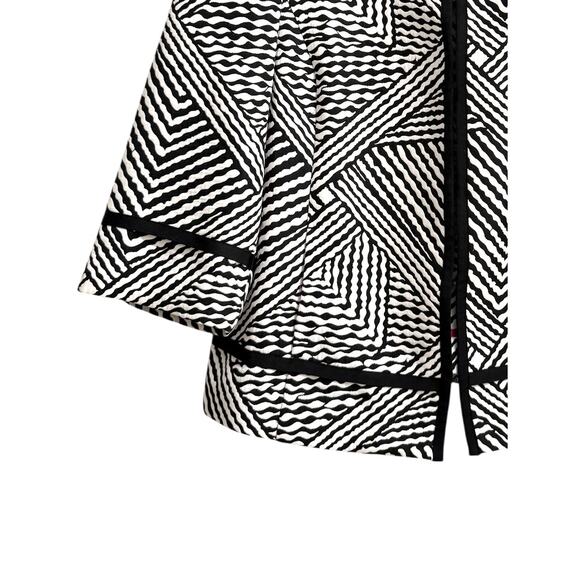 Chico's Black White Contrast Trim Size 3 (16) Jacket Spring Summer - Picture 3 of 6